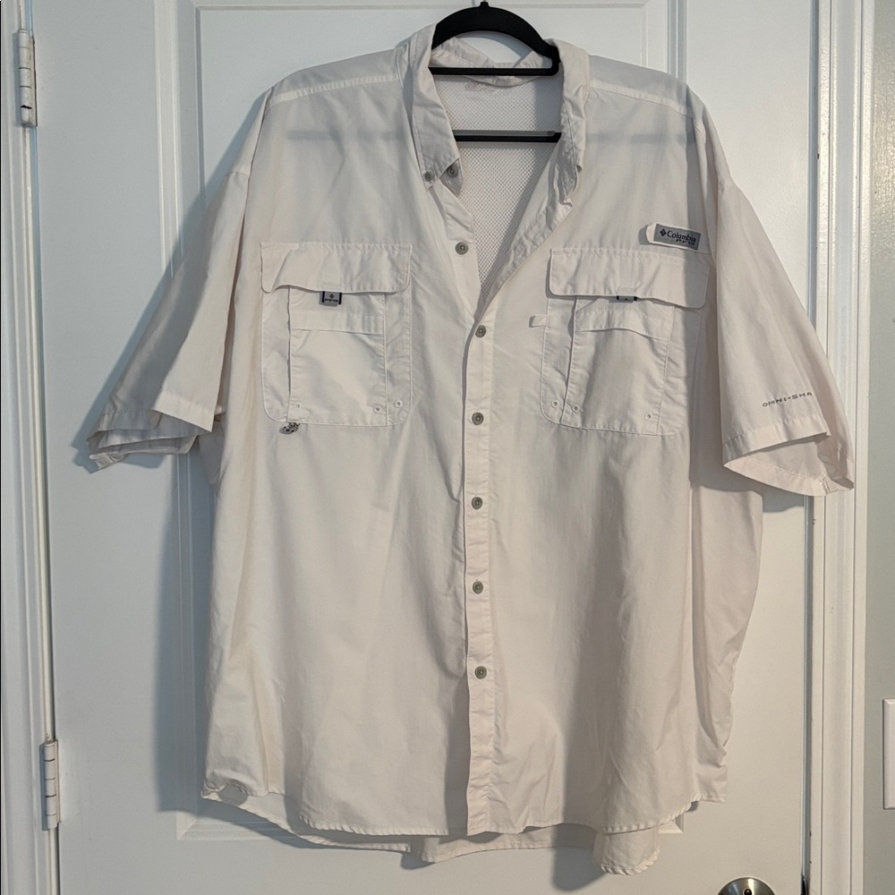 Columbia Men's White Casual Button Down Shirt